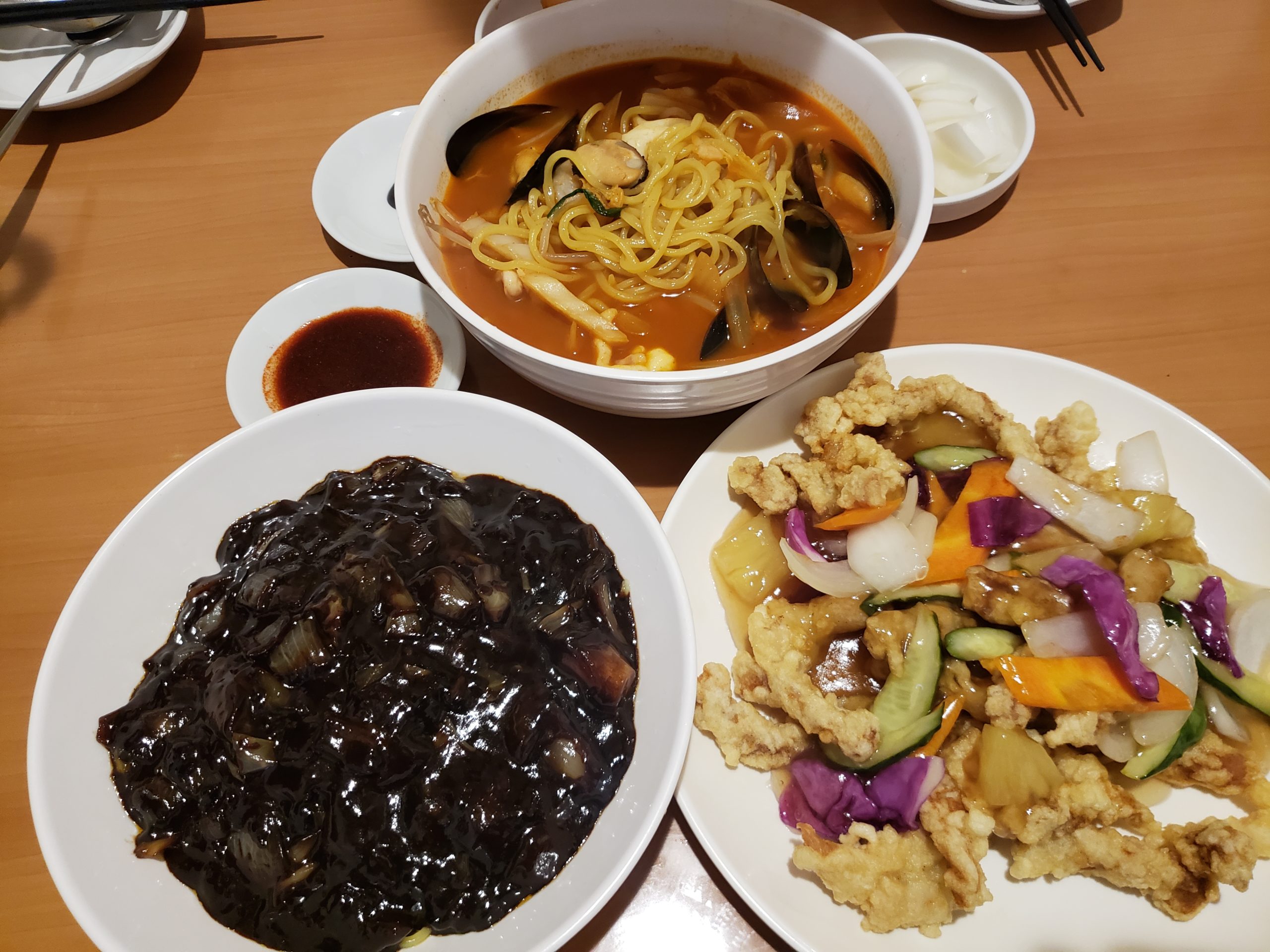 韓国の国民食「ジャージャー麺」